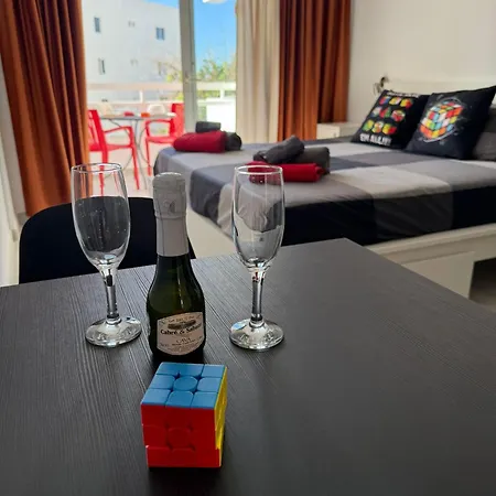 Rubik's Studio, Lovely Americas Apartament